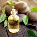 I benefici dell'olio di melaleuca per le cicatrici da acne